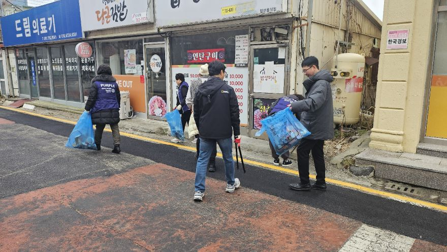 3-3 광양읍, 공직자와 사회단체가 함께하는 ‘클린데이’ 행사 추진 - 광양읍(현장사진1).jpg