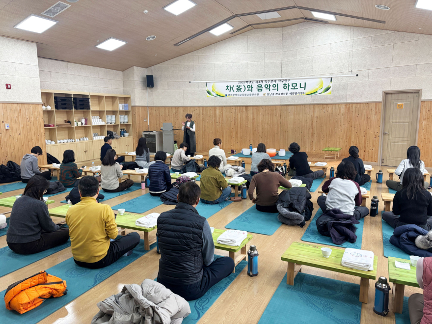 1-4. 전남권환경성질환예방관리센터(치유센터) 내 다양한 체험프로그램이 가능한 치유명상실.jpg