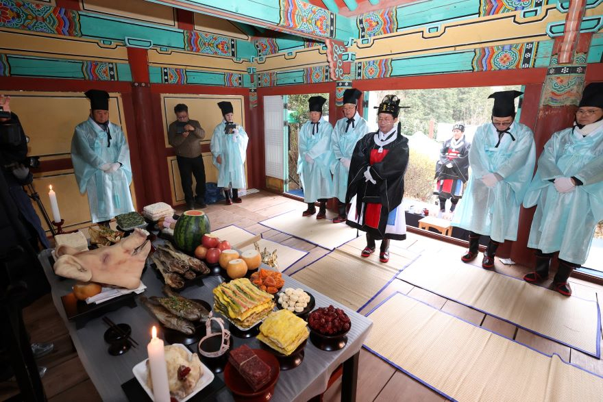 1 제43회 백운산 고로쇠 약수제 성료 문화예술과(현장사진2).jpg