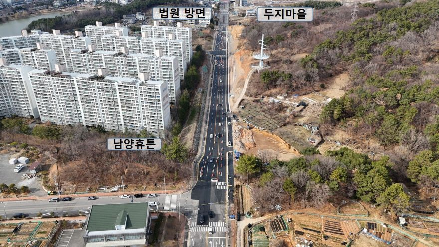 1 오는 16일 개통 예정인 '순천 풍전주유소~조례마을 간 도로' 전경.jpg