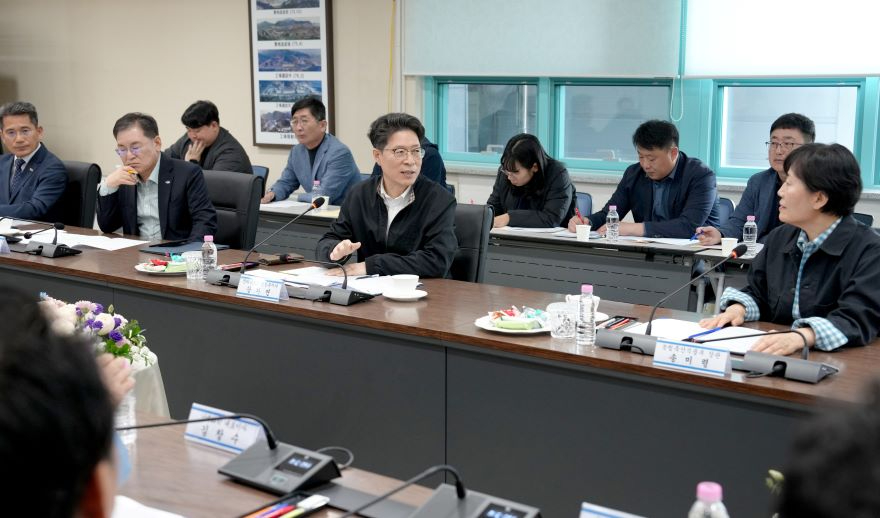 농자재 수급 상황 점검- 송미령 농림축산식품부 장관 남해화학 비료 수급상황 점검(20260405).jpg